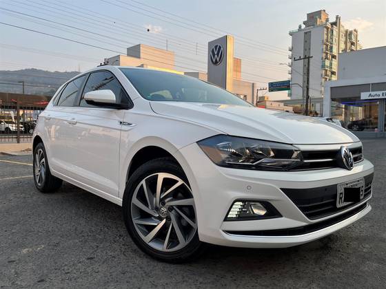 VOLKSWAGEN POLO 1.0 200 TSI HIGHLINE AUTOMÁTICO
